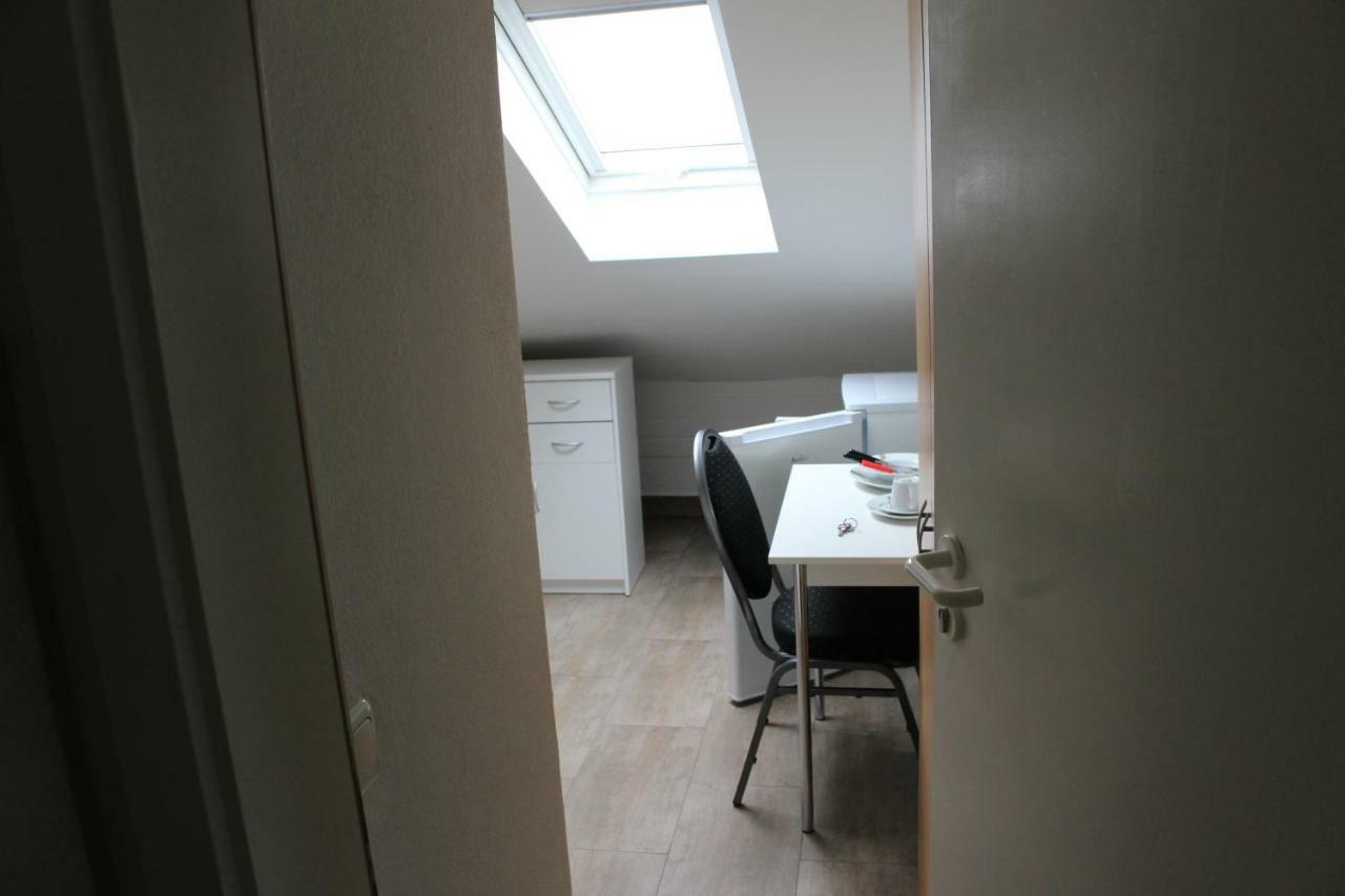 Zv-Scholtz Gaestehaus Neuoetting Simbacher Strasse 7 외부 사진